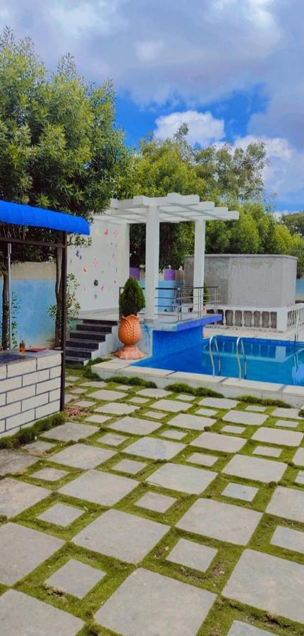 Вілла Amaan Exotica Farmhouse Venkatapur Екстер'єр фото